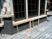 Stone sill temporary supported