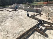 Por Mor forming house footings